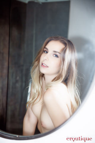 DEE VINE: Poeny Bloom Rabbit ORGASM